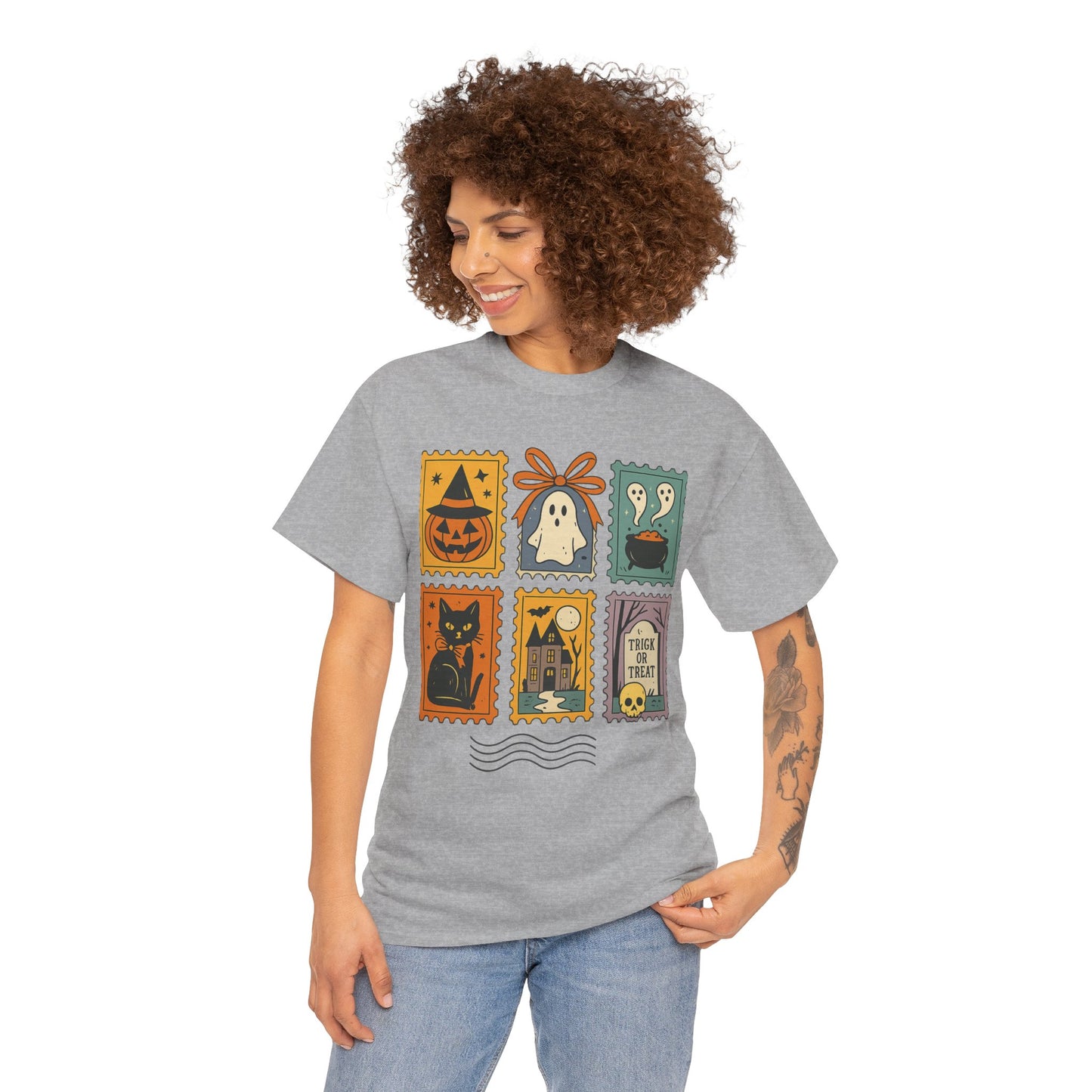 HALLOWEEN PICTURES Unisex Heavy Cotton Tee