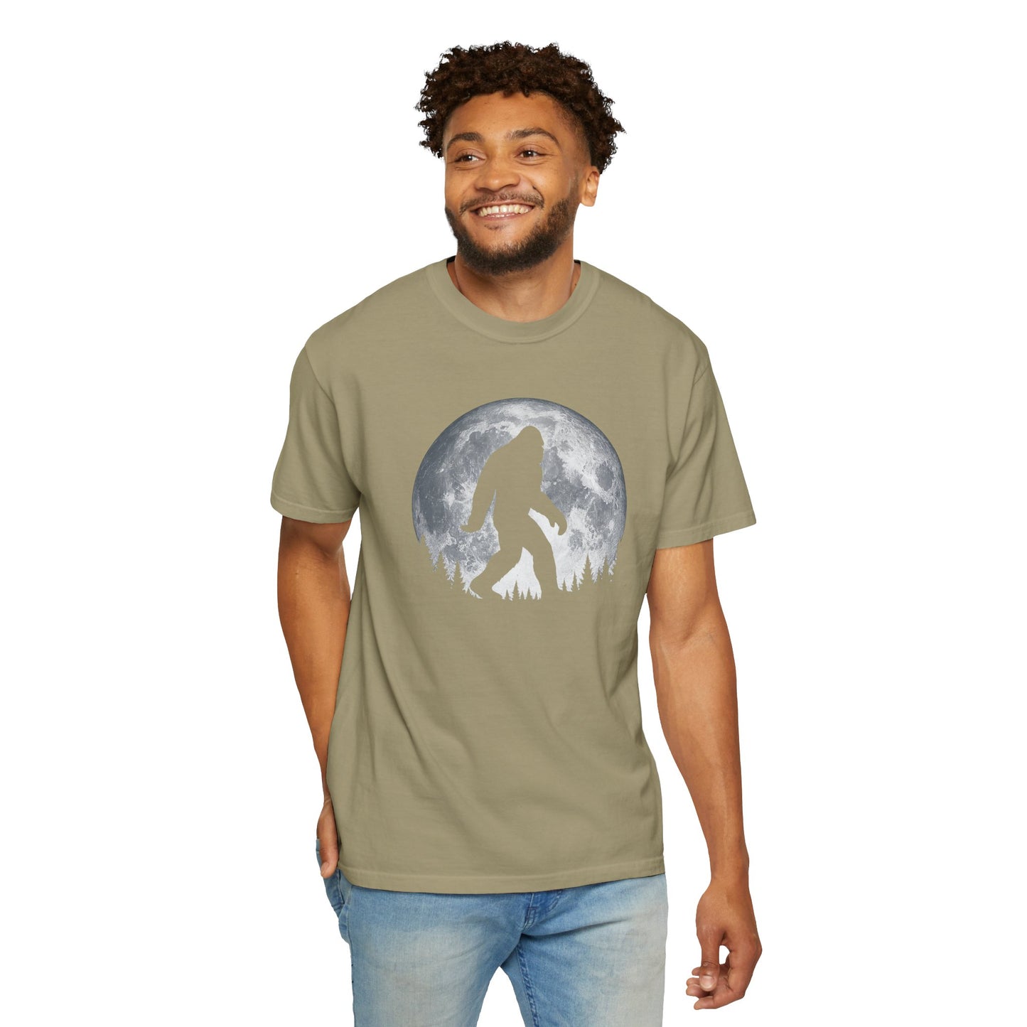 BIG FOOTNIGHT STROLL COLLEGE TSHIRT SASQUATCH  Cool Full Moon & Trees