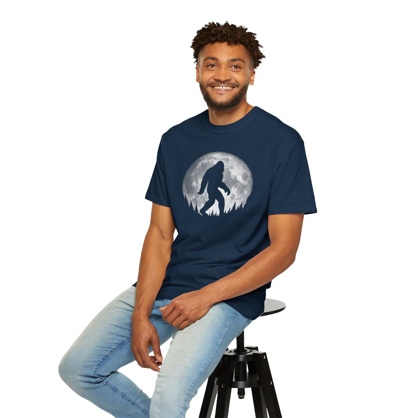 BIG FOOTNIGHT STROLL COLLEGE TSHIRT SASQUATCH  Cool Full Moon & Trees
