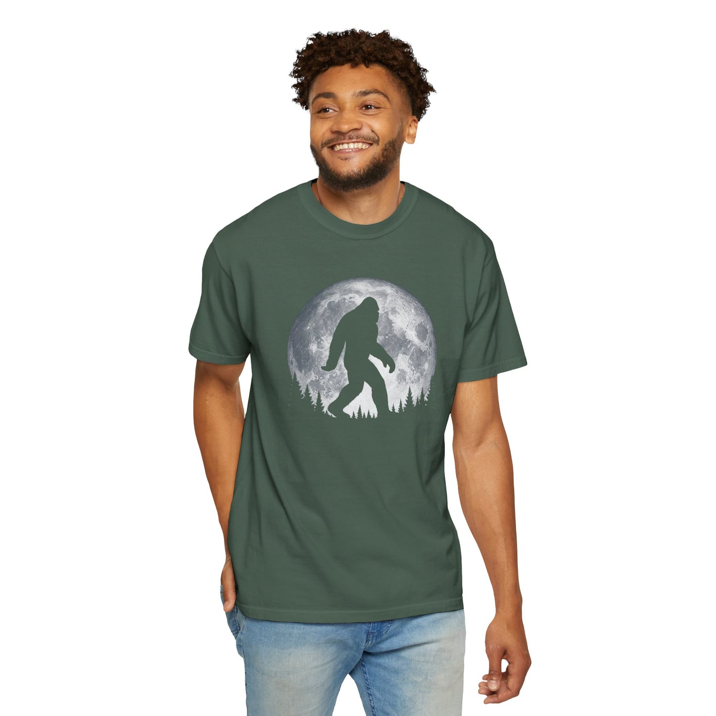 BIG FOOTNIGHT STROLL COLLEGE TSHIRT SASQUATCH  Cool Full Moon & Trees