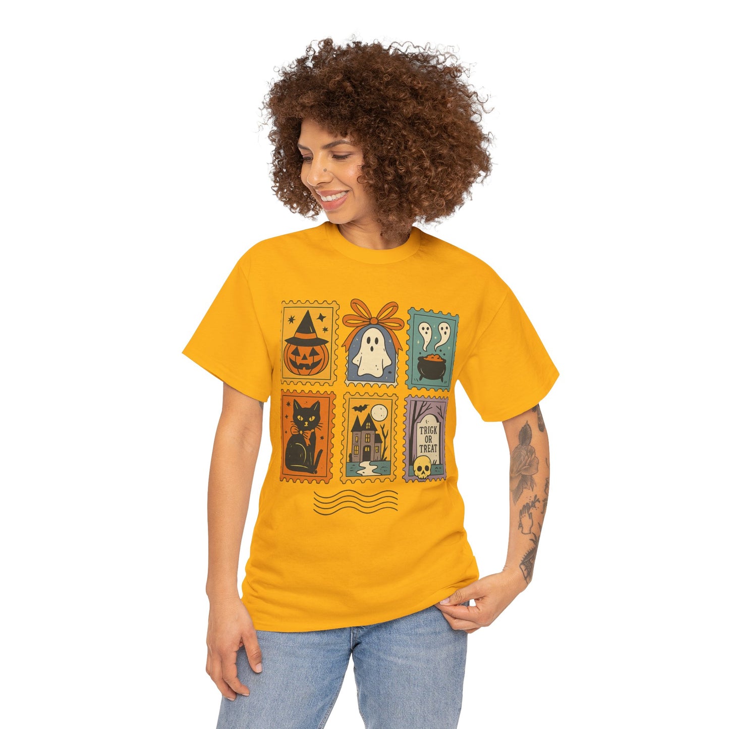 HALLOWEEN PICTURES Unisex Heavy Cotton Tee