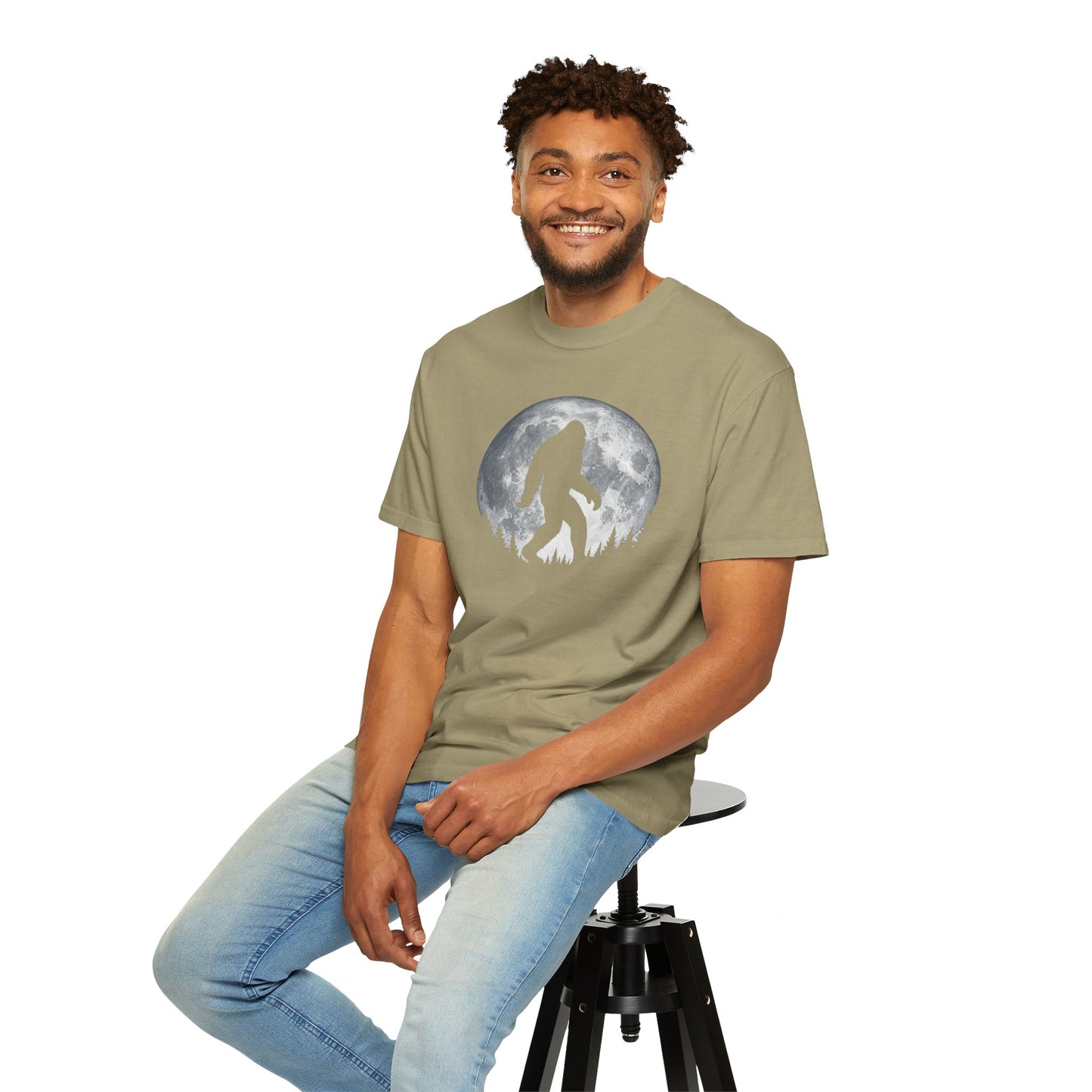 BIG FOOTNIGHT STROLL COLLEGE TSHIRT SASQUATCH  Cool Full Moon & Trees