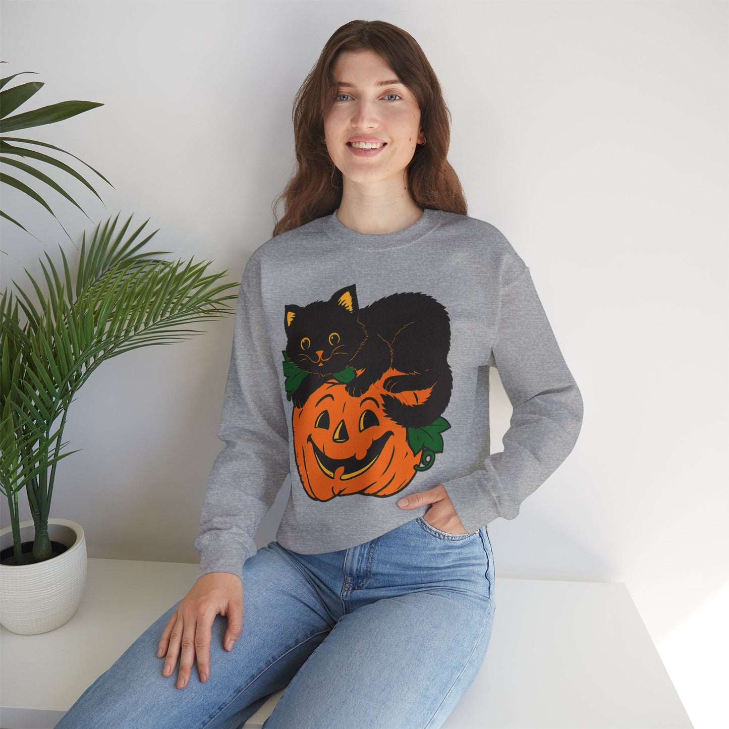HALLOWEEN CAT ON PUMPKIN SWEATSHIRT Unisex Heavy Blend™ Crewneck Sweatshirt