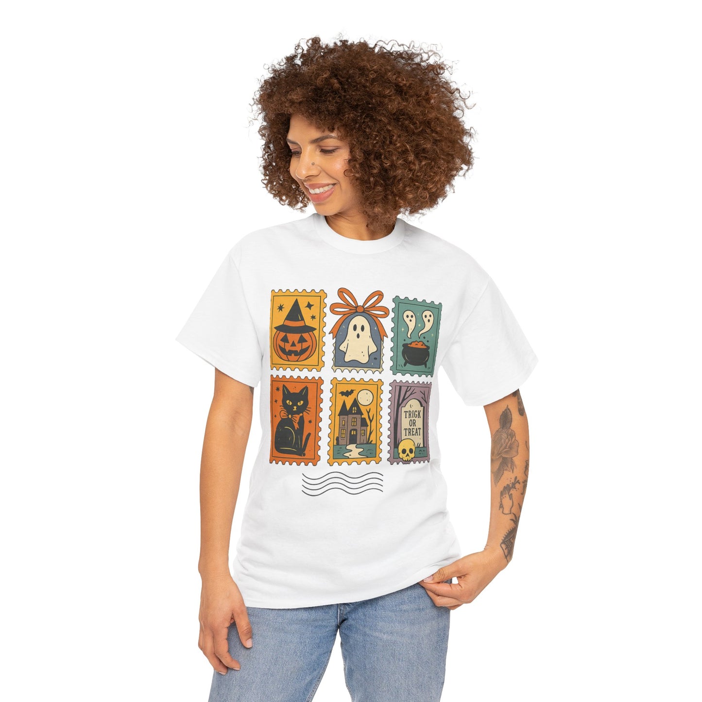 HALLOWEEN PICTURES Unisex Heavy Cotton Tee
