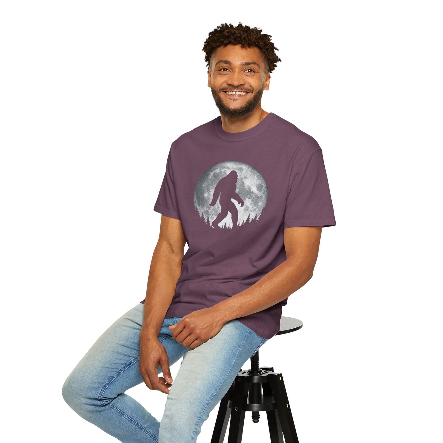 BIG FOOTNIGHT STROLL COLLEGE TSHIRT SASQUATCH  Cool Full Moon & Trees