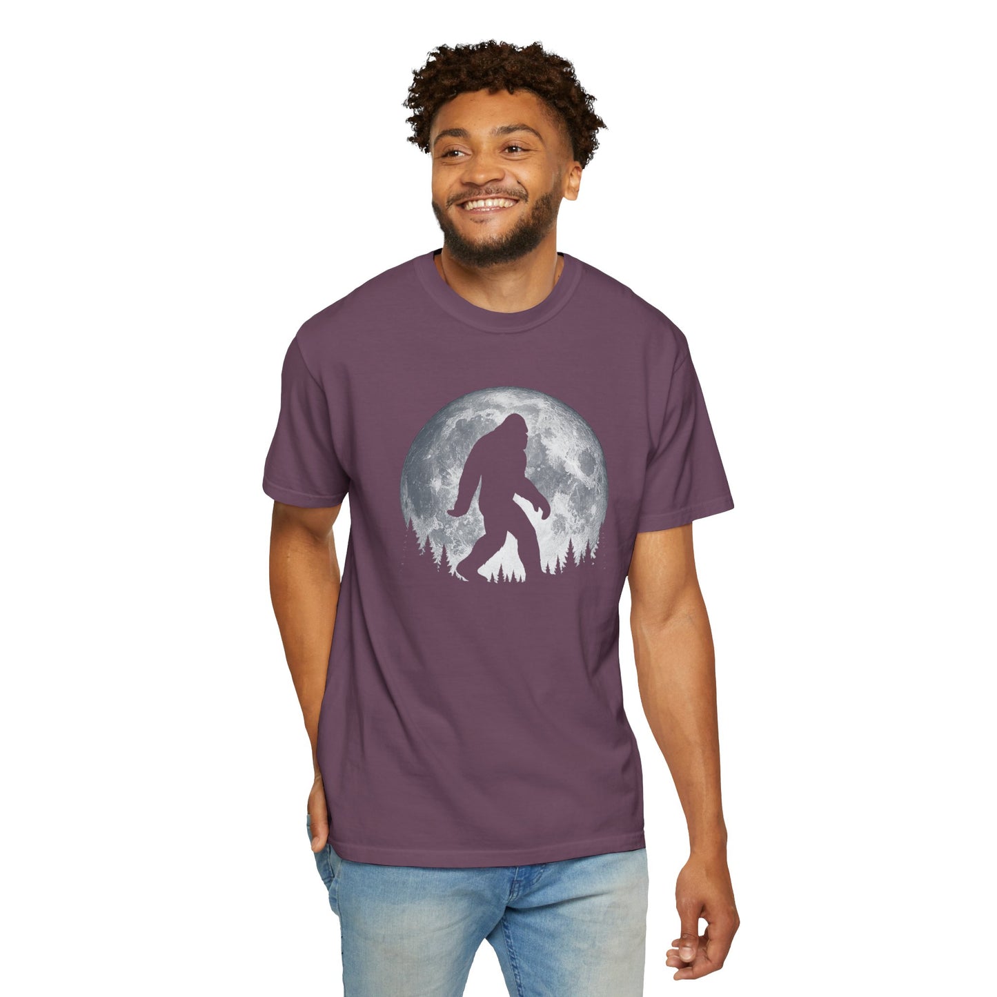 BIG FOOTNIGHT STROLL COLLEGE TSHIRT SASQUATCH  Cool Full Moon & Trees